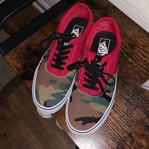 Men’s vans camo and red